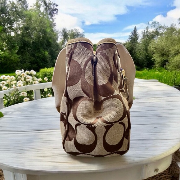 Coach Daisy Signature Tote Bag (EUC) - Picture 16 of 16